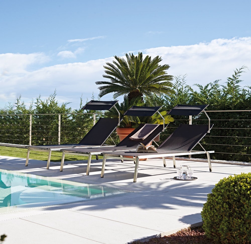 ambientate STACKING SUNLOUNGER REF. 415